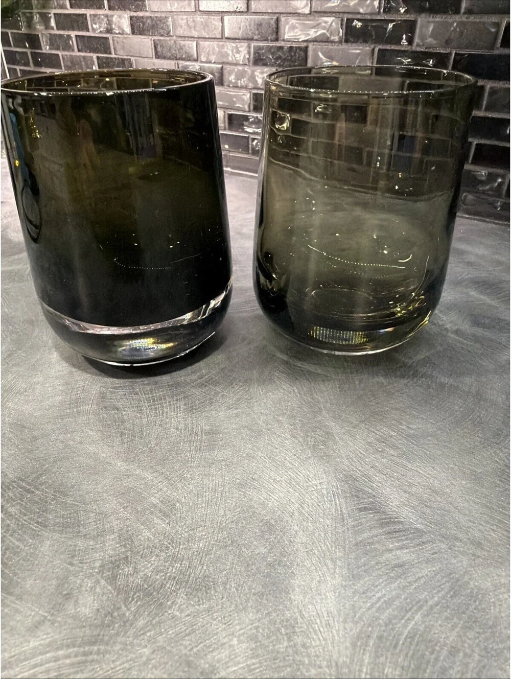 Kenneth Cole Reaction Lowball Glasses Heavy Base Gray/grn Tint Set Of 2 Barware